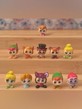 Disney Doorables Peter Pan Mixed Early Series Lot of 11 RARE MICHAEL